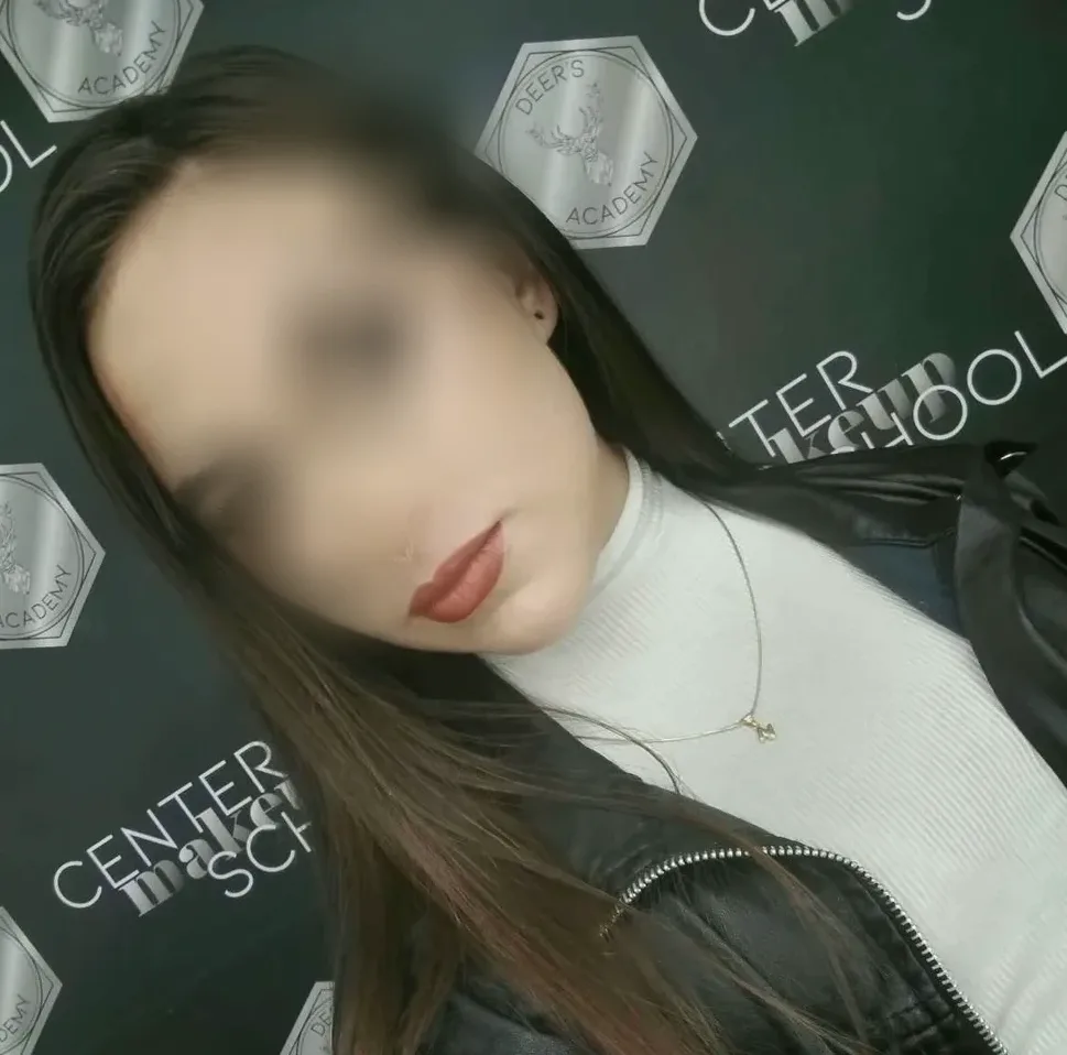 Anja, 25