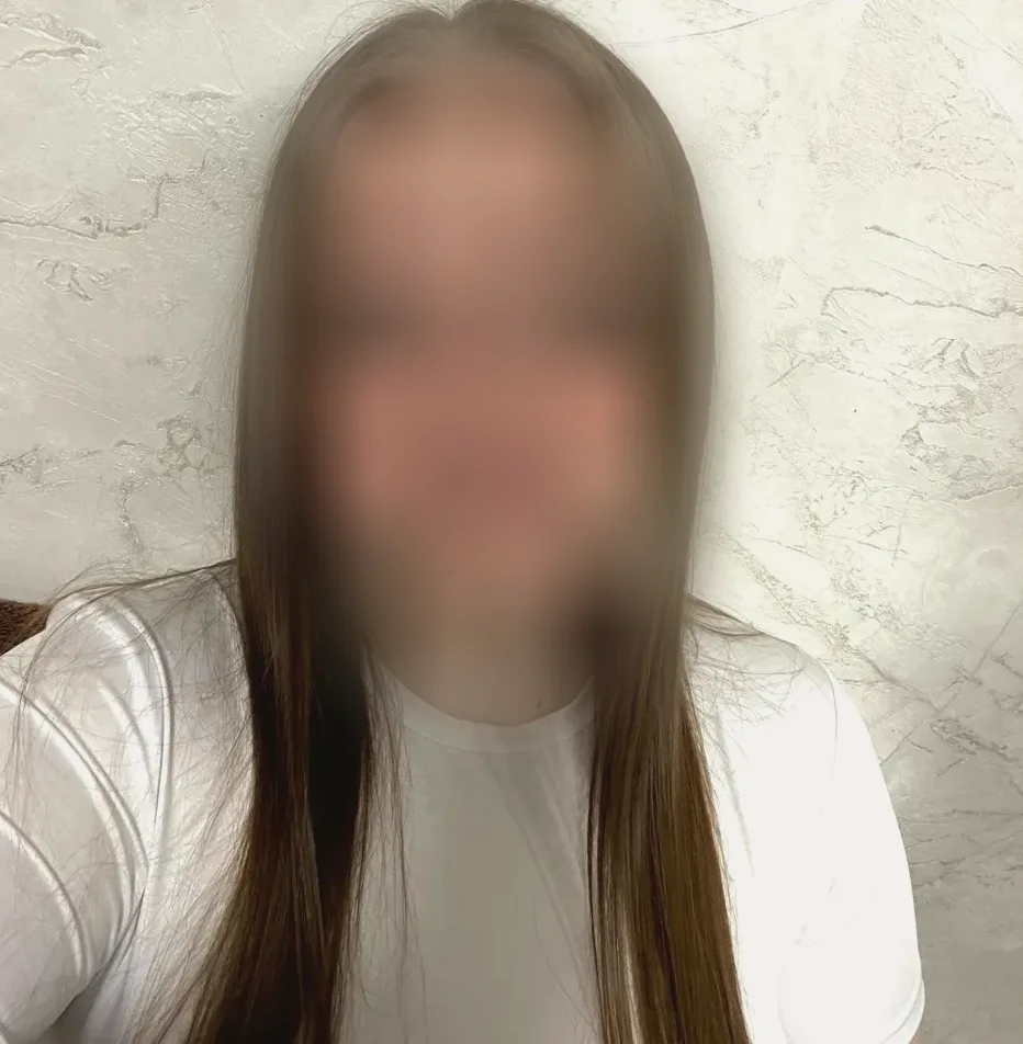 Emilia, 21