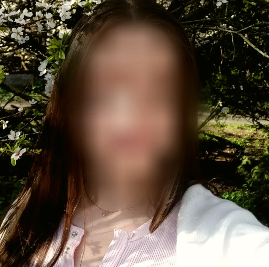 Melanie, 32